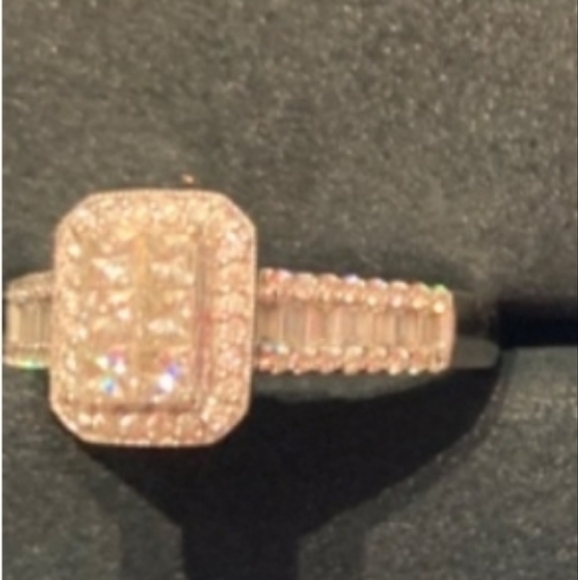 Wedding Ring - Picture 2 of 4